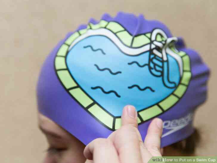 Image intitulée Mettre un bonnet de bain Étape 9